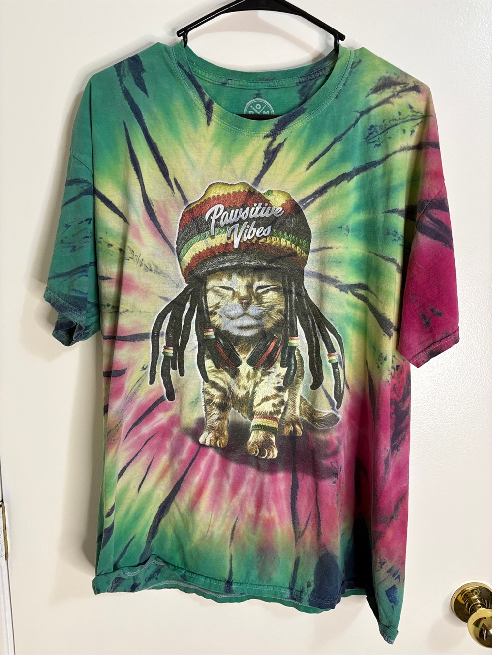 Doma Tie-Dye Cat 'Pawsitive Vibes' Short Sleeve Tee - Green, Pink, Yellow
